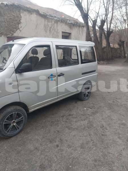 Big with watermark toyota hiace sughd chorku 31608