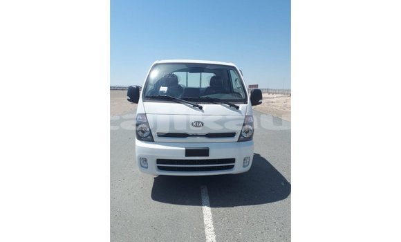 Buy Import Kia Carens White Car in Import - Dubai in Dushanbe Buy Import Kia Carens White Car in Import - Dubai in Dushanbe