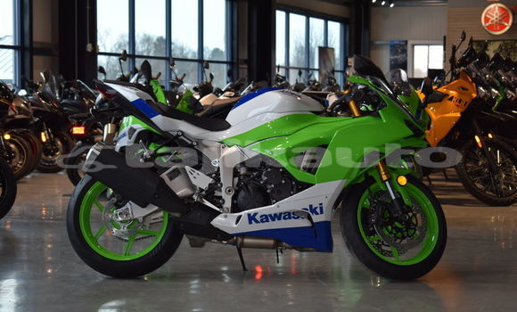 Buy New Yamaha TMAX Black Bike in Kolhozobod in Khatlon Buy New Yamaha TMAX Black Bike in Kolhozobod in Khatlon