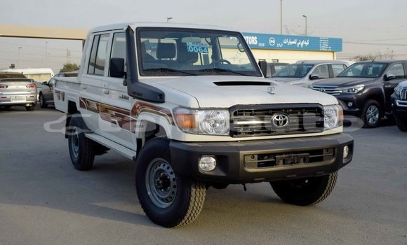 Buy Import Toyota Land Cruiser White Car in Import - Dubai in Dushanbe Buy Import Toyota Land Cruiser White Car in Import - Dubai in Dushanbe