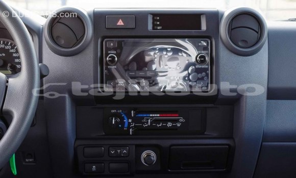 Buy Import Toyota Land Cruiser White Car in Import - Dubai in Dushanbe Buy Import Toyota Land Cruiser White Car in Import - Dubai in Dushanbe
