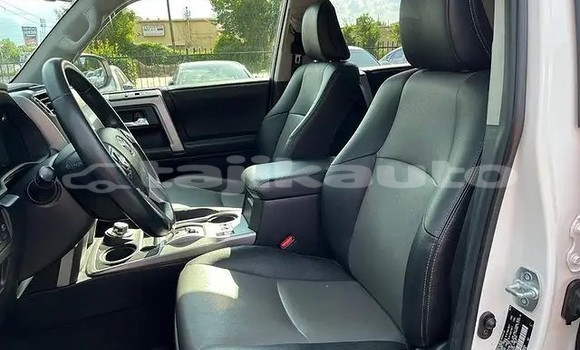 Buy Used Toyota 4Runner White Car in Chorku in Sughd Buy Used Toyota 4Runner White Car in Chorku in Sughd