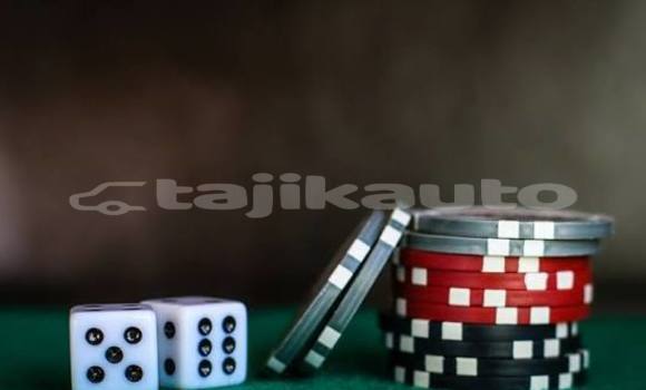 Medium with watermark images 37