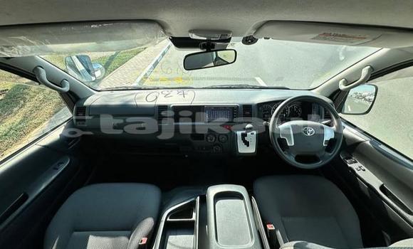 Buy Used Toyota Hiace White Car in Buston in Sughd Buy Used Toyota Hiace White Car in Buston in Sughd