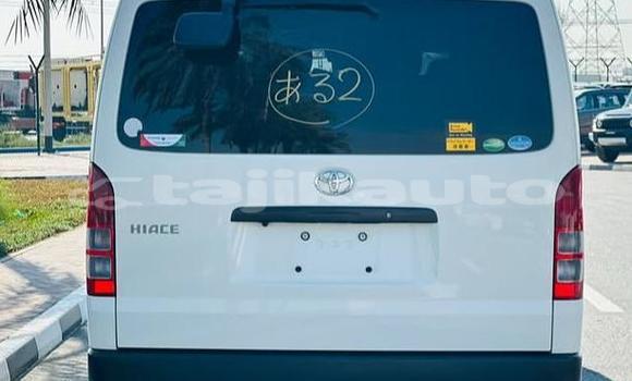 Buy Used Toyota Hiace White Car in Buston in Sughd Buy Used Toyota Hiace White Car in Buston in Sughd