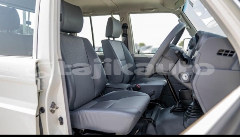 Big with watermark toyota land cruiser sughd buston 34028