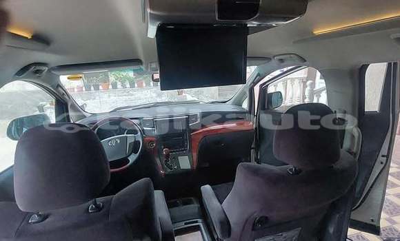 Buy Used Toyota Alphard White Car in Chkalov in Sughd Buy Used Toyota Alphard White Car in Chkalov in Sughd