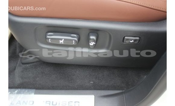 Buy Import Toyota Land Cruiser White Car in Import - Dubai in Dushanbe Buy Import Toyota Land Cruiser White Car in Import - Dubai in Dushanbe