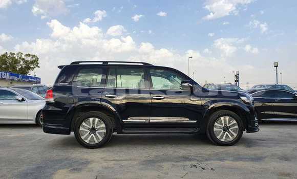 Buy New Toyota Land Cruiser Black Car in Adrasmon in Sughd Buy New Toyota Land Cruiser Black Car in Adrasmon in Sughd