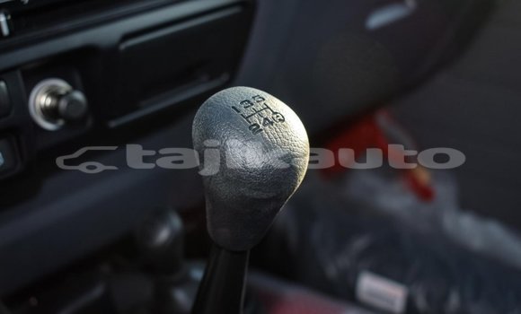 Buy New Toyota Land Cruiser White Car in Adrasmon in Sughd Buy New Toyota Land Cruiser White Car in Adrasmon in Sughd