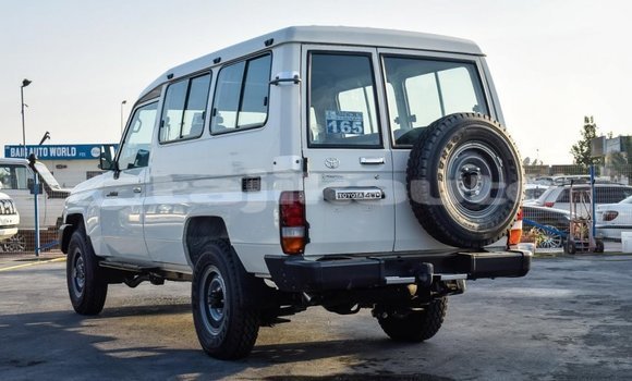 Buy New Toyota Land Cruiser White Car in Adrasmon in Sughd Buy New Toyota Land Cruiser White Car in Adrasmon in Sughd