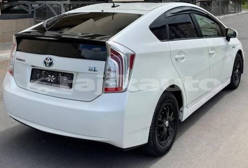 Big with watermark toyota prius sughd buston 36858
