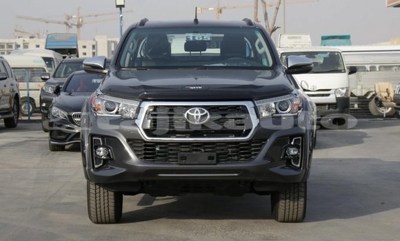 Buy New Toyota Hilux Silver Car in Adrasmon in Sughd Buy New Toyota Hilux Silver Car in Adrasmon in Sughd